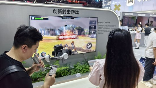 十大可靠的配资公司 直击CJ | 华为鸿蒙射击游戏亮相：外观炫酷，模拟枪战射击！